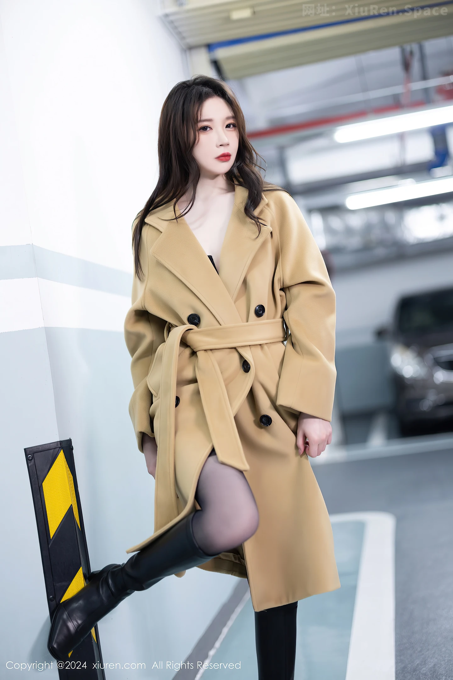 图片[3]-[XiuRen秀人网]VOL.8414 模特梦心玥私房性感黑色内衣配黑丝吊袜秀高挑曼妙身姿诱惑写真80P-秀人网官方网站